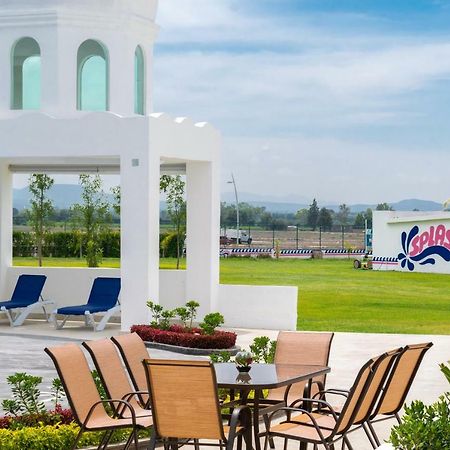 Hotel Splash Inn ซานมิเกล เด อาเญนเด ภายนอก รูปภาพ
