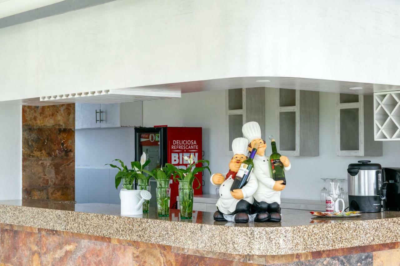 Hotel Splash Inn ซานมิเกล เด อาเญนเด ภายนอก รูปภาพ